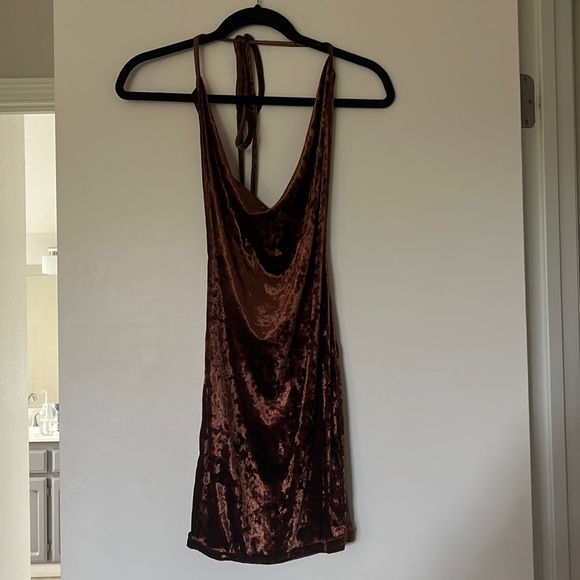 Dresses & Skirts - Brown velvet low back dress